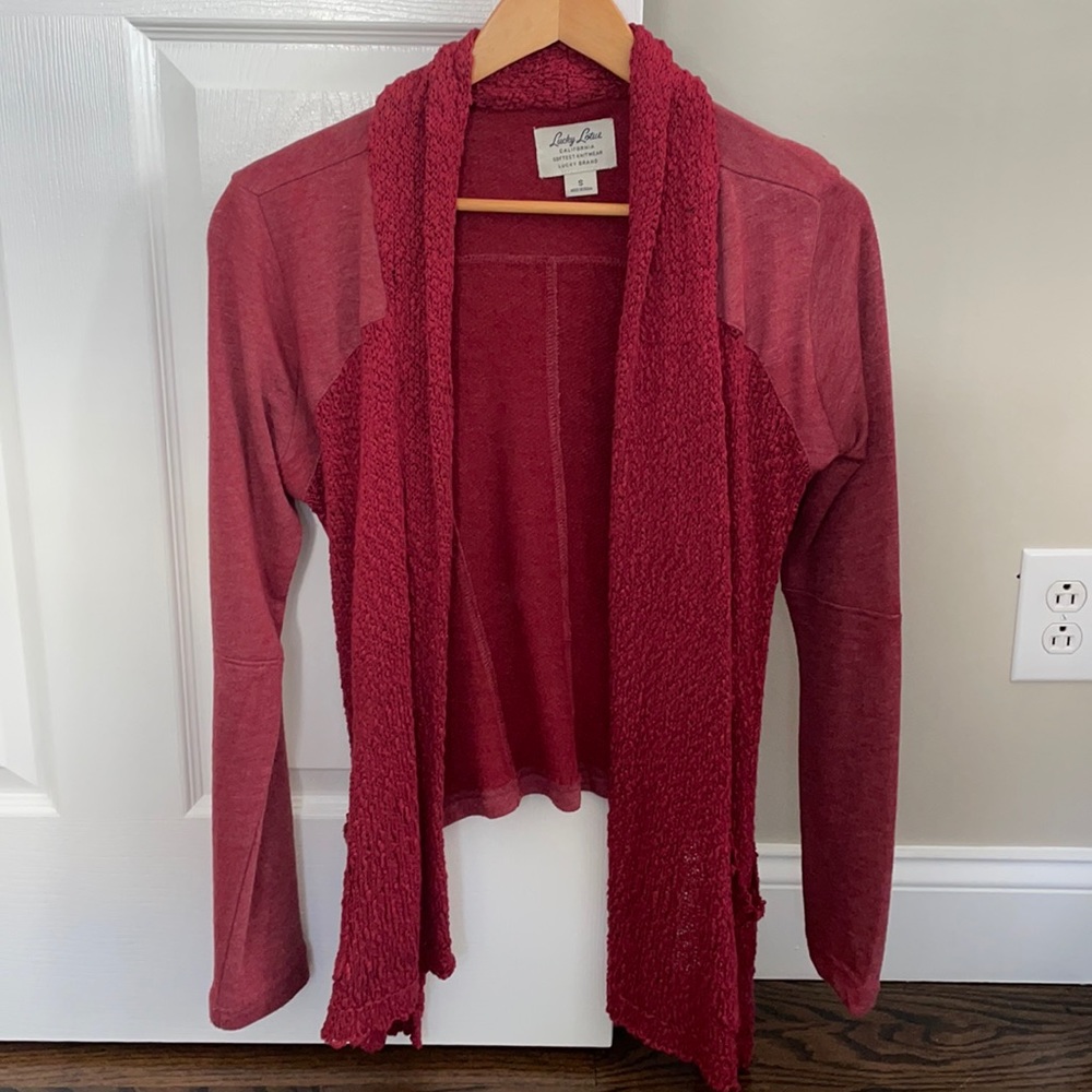 Lucky brand sweater in excellent condition